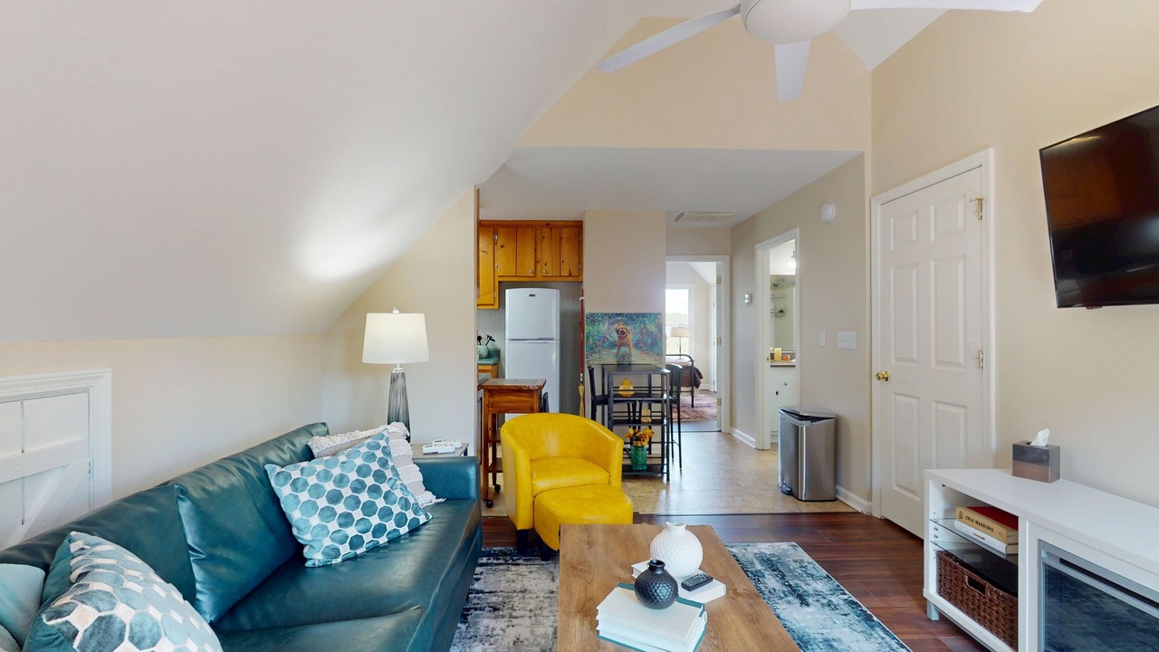 Photo of Livingroom in Talking Rock