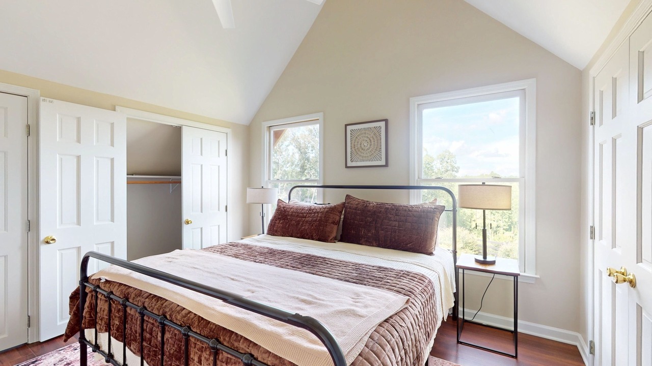 Photo of Bedroom in Talking Rock