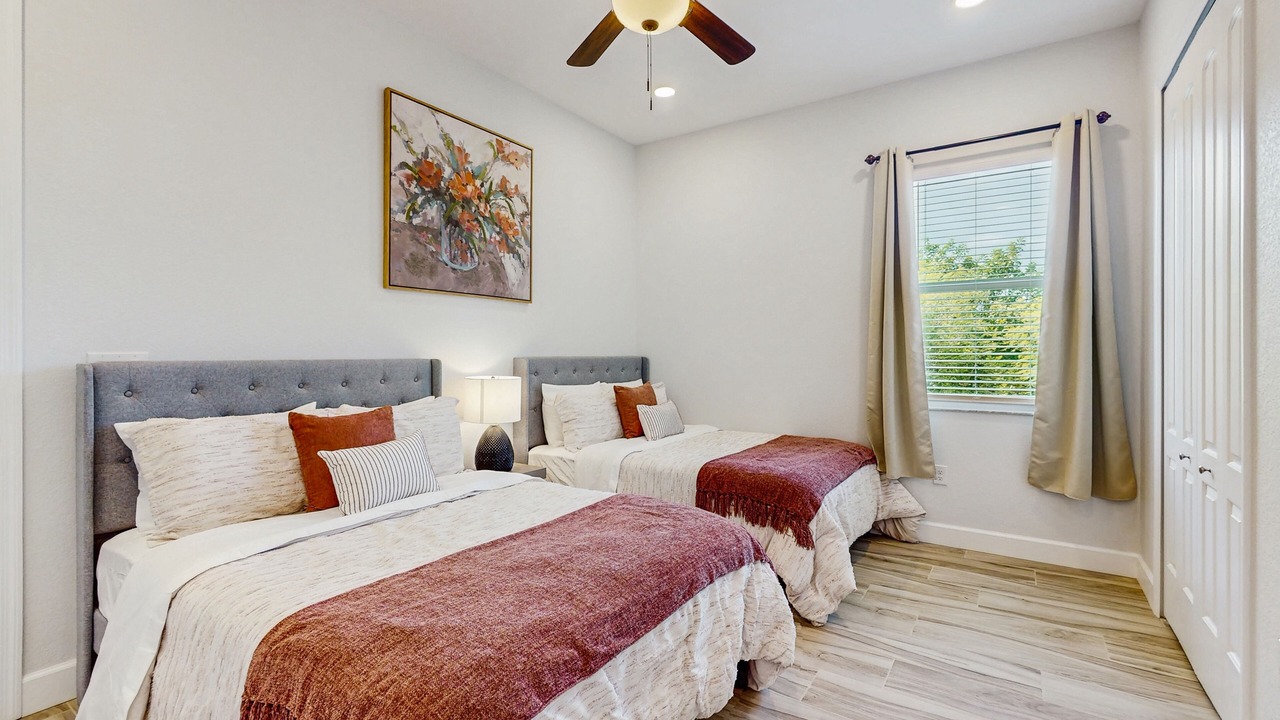 Photo of Bedroom in Gulf Cove