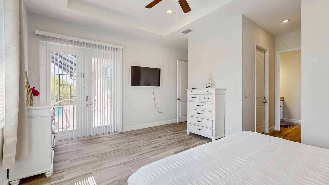 Photo of Bedroom in Gulf Cove