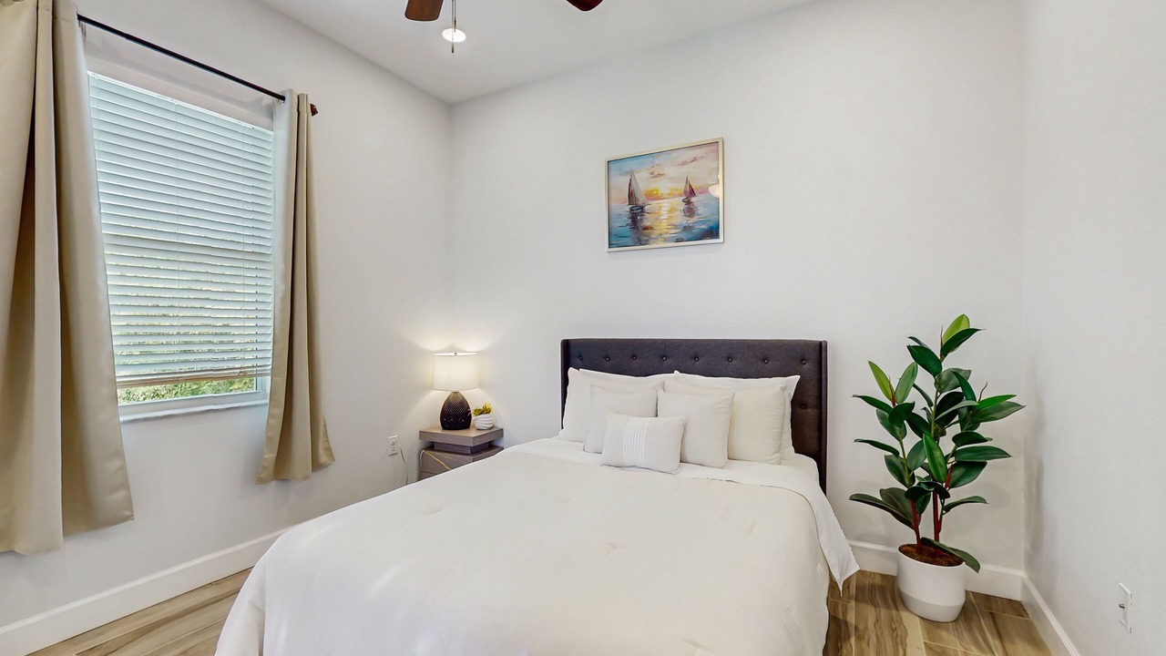 Photo of Bedroom in Gulf Cove