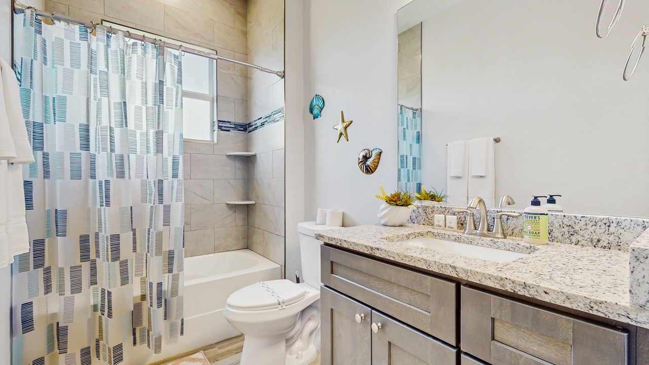Photo of Bathroom in Gulf Cove