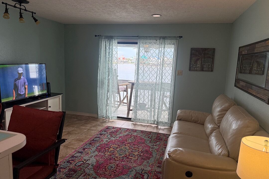 Photo of Livingroom in Port Arthur