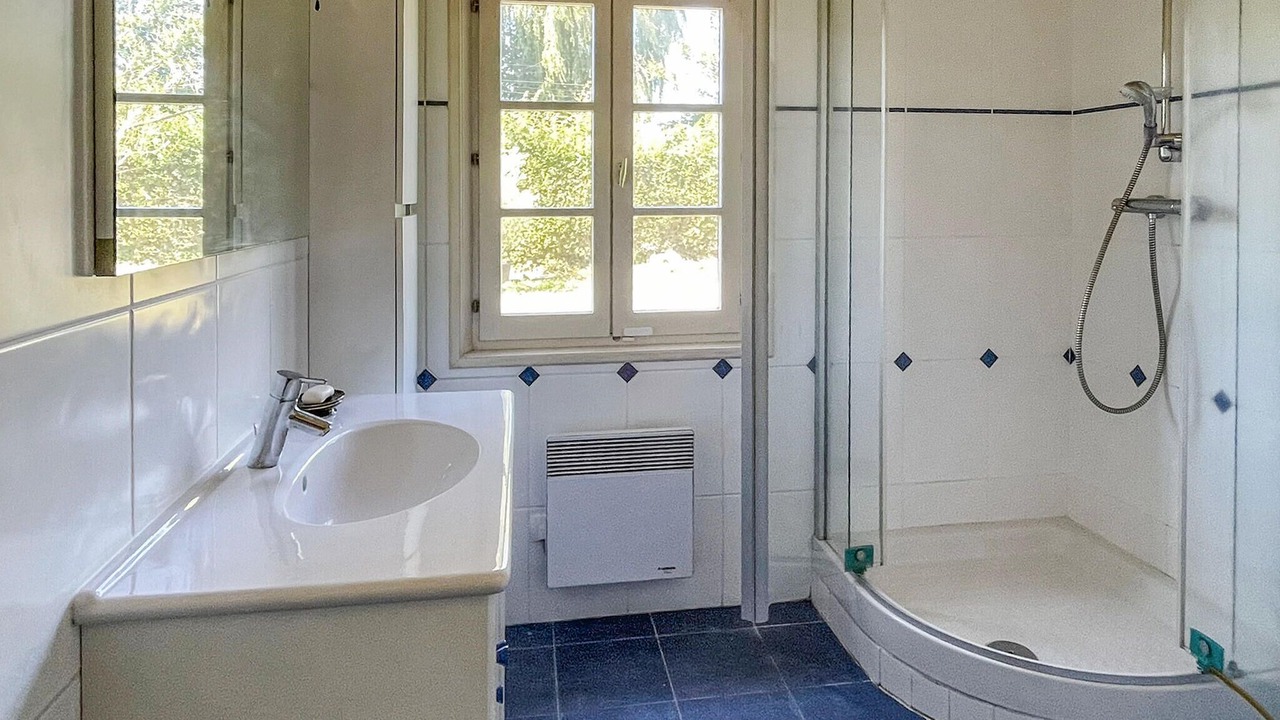 Photo of Bathroom in Favieres