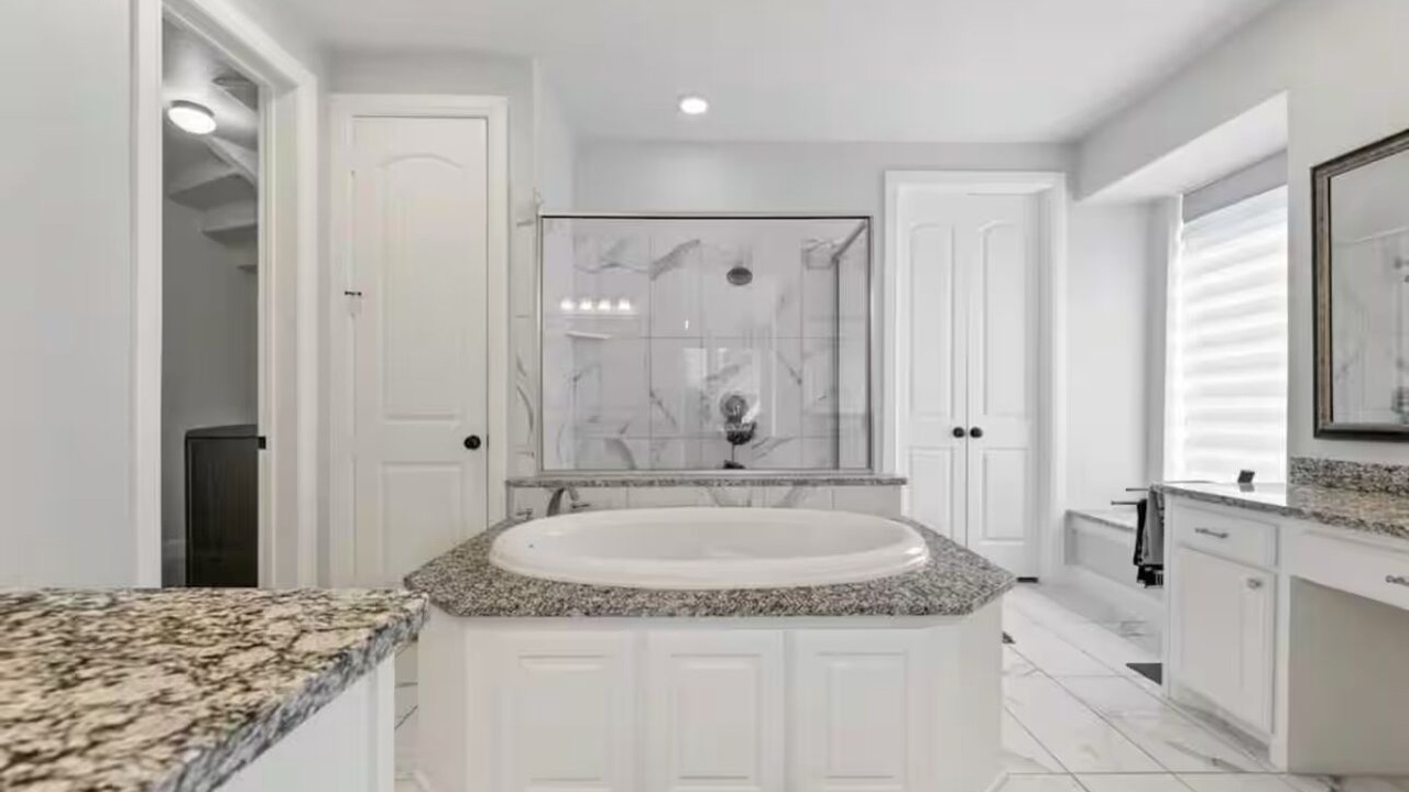 Photo of Bathroom in Tarrant County