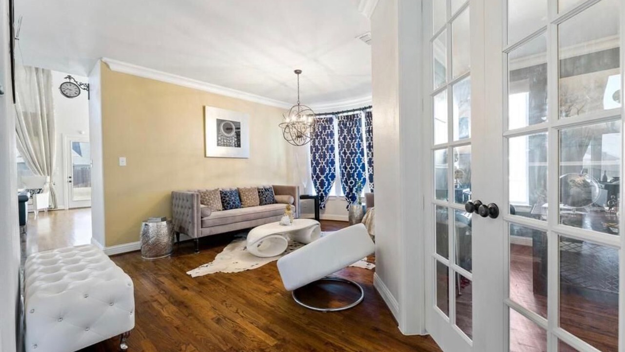 Photo of Livingroom in Tarrant County