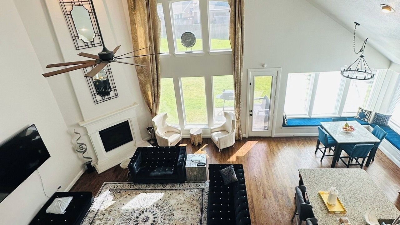 Photo of Livingroom in Tarrant County