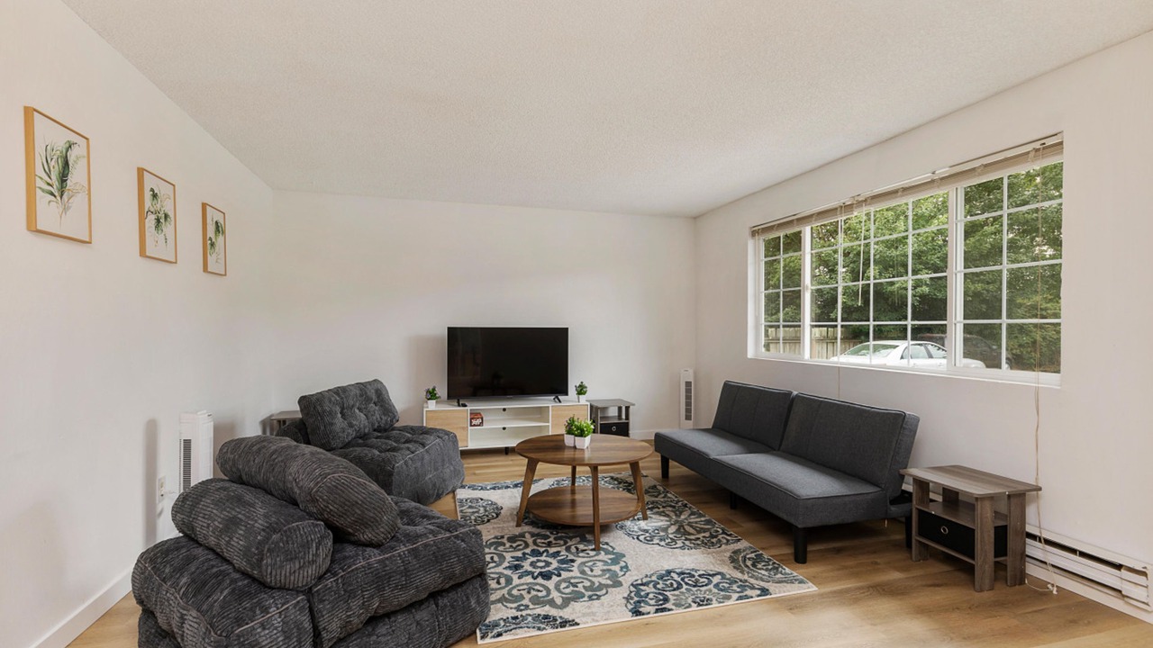 Photo of Livingroom in Picnic Point-North Lynnwood