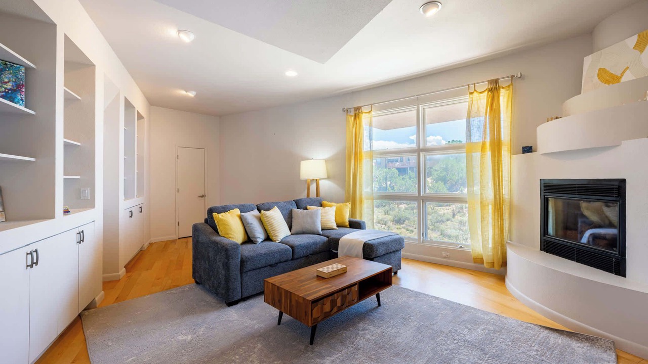 Photo of Livingroom in Sandia Heights South