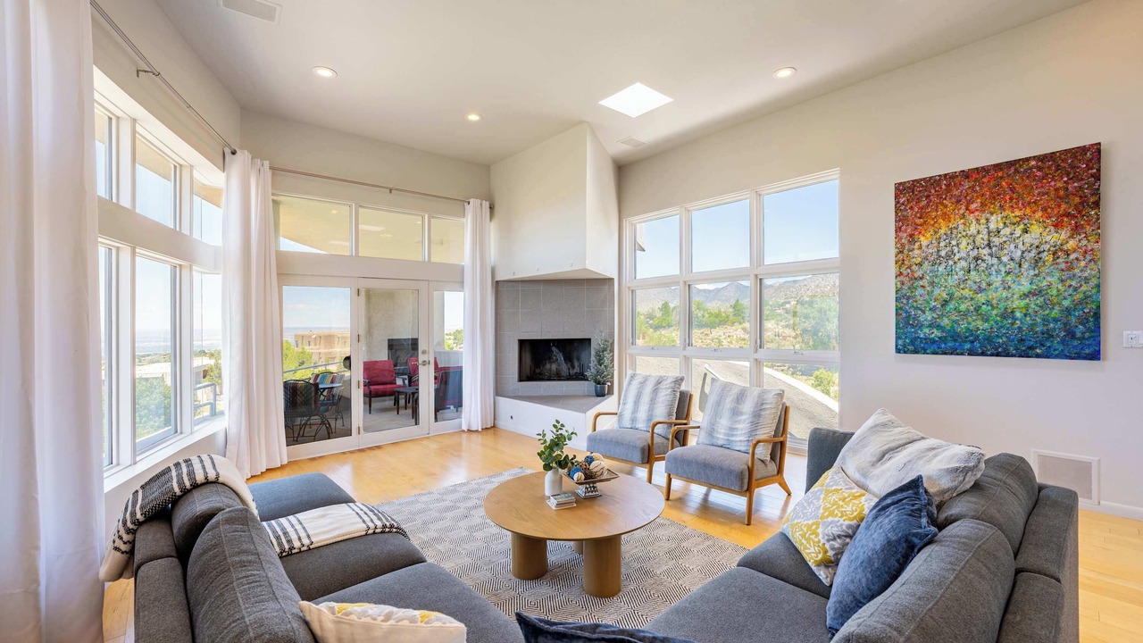 Photo of Livingroom in Sandia Heights South