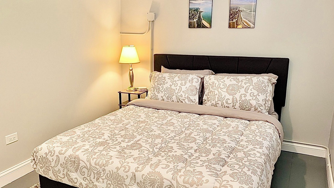Photo of Bedroom in Logan Square
