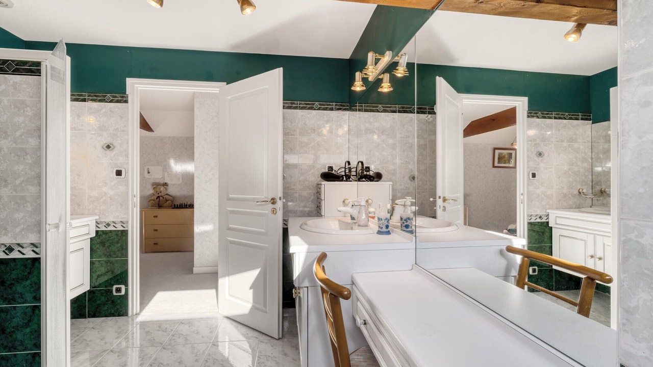 Photo of Bathroom in Saint-Jorioz