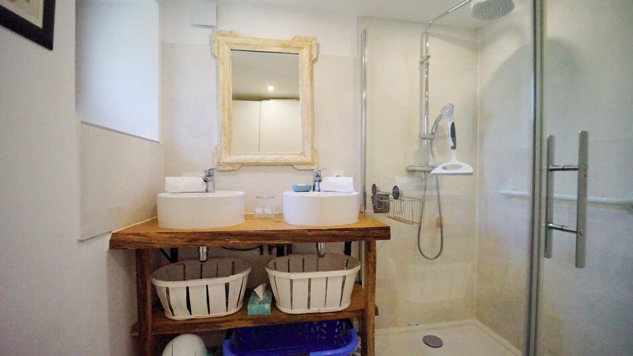 Photo of Bathroom in Saint-Jorioz