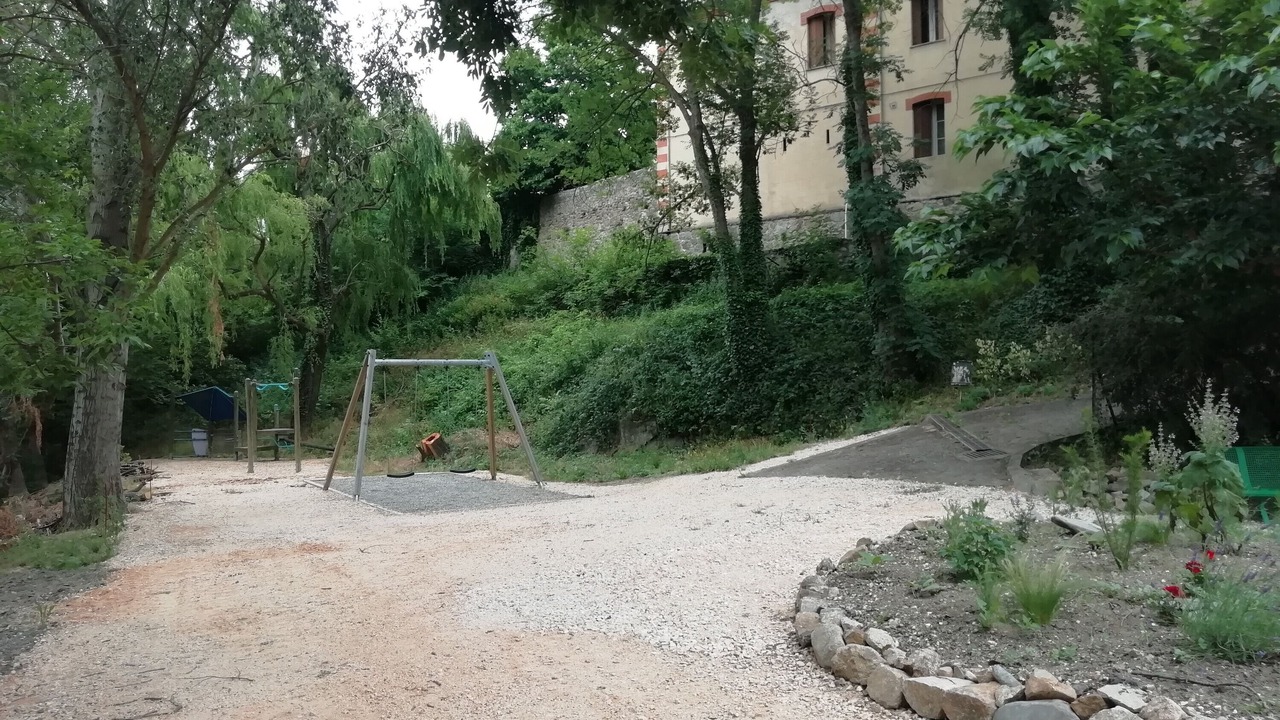Photo of Others in Campome