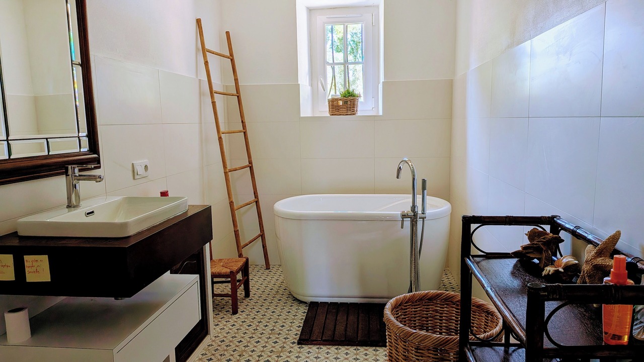 Photo of Bathroom in Remouille