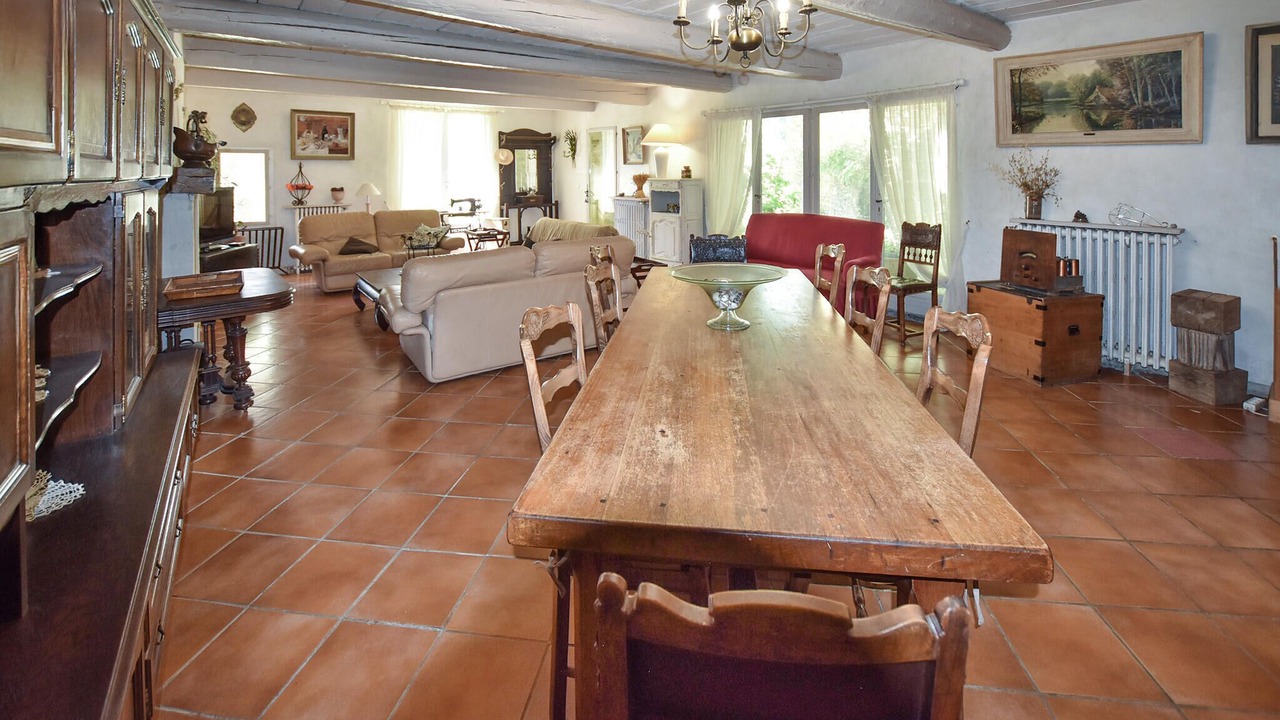 Photo of Bedroom in Malaucene