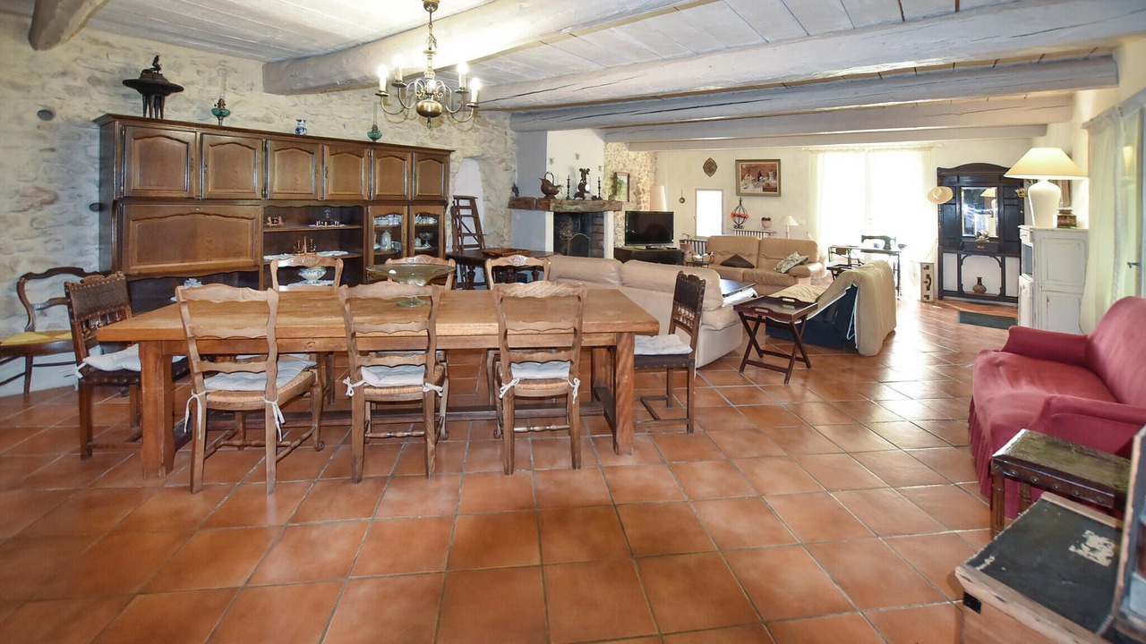 Photo of Bedroom in Malaucene