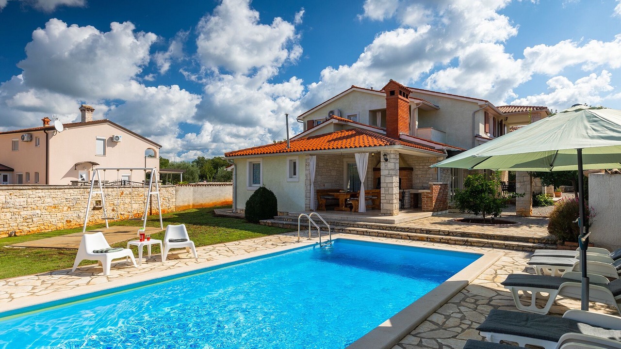 Photo of Outdoor in Gajana