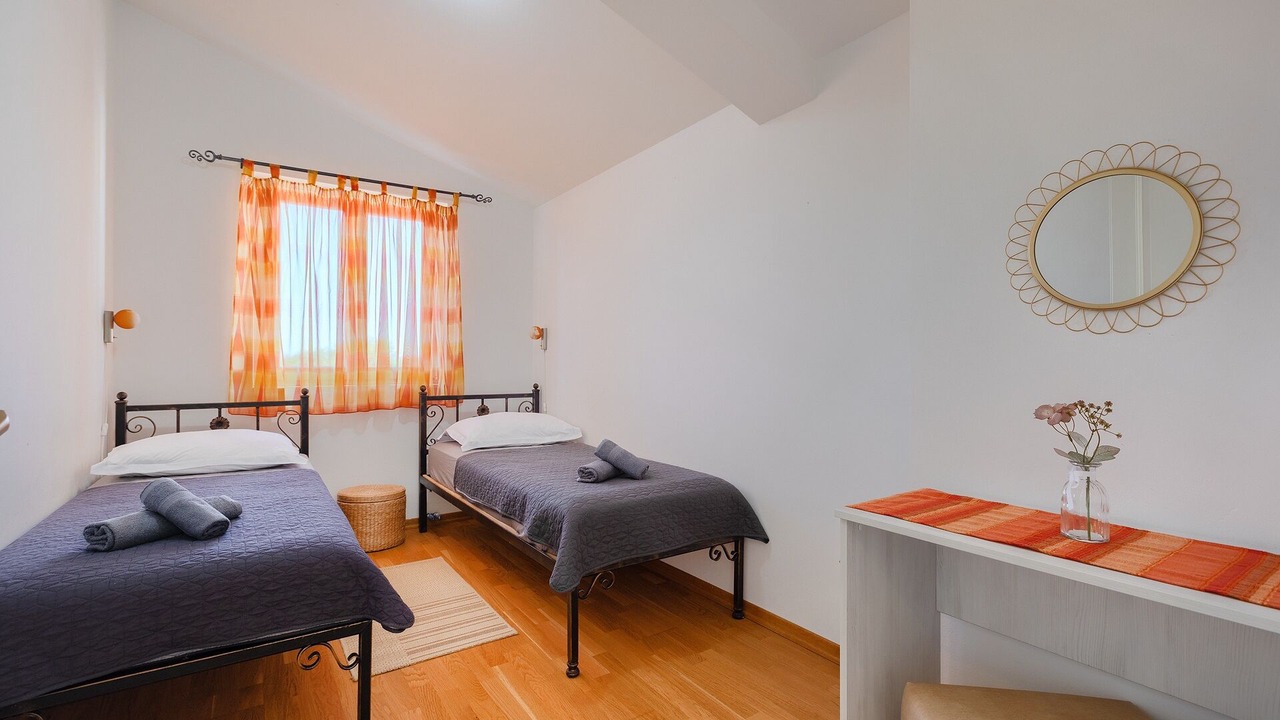 Photo of Bedroom in Gajana