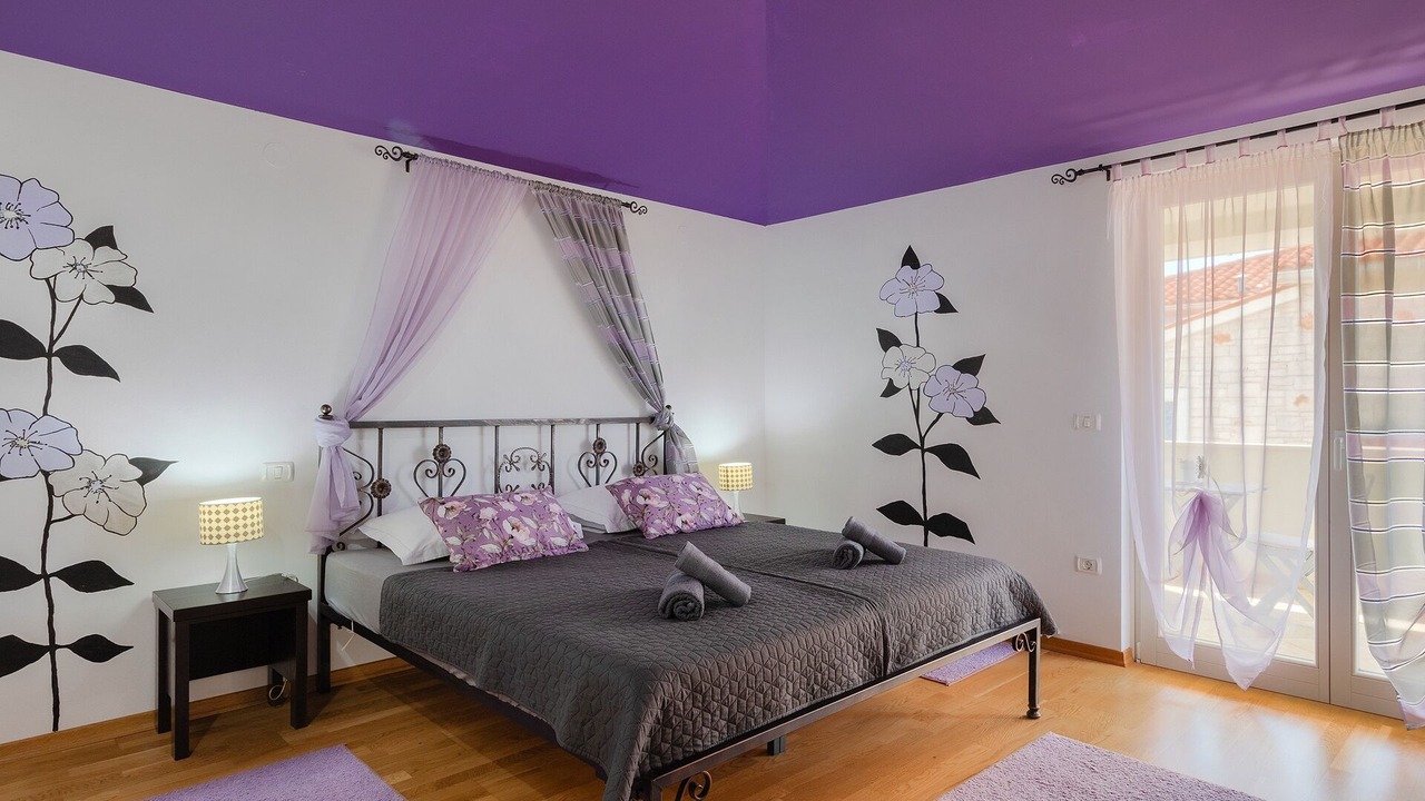 Photo of Bedroom in Gajana