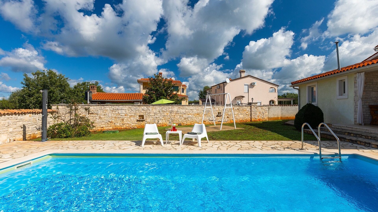 Photo of Outdoor in Gajana
