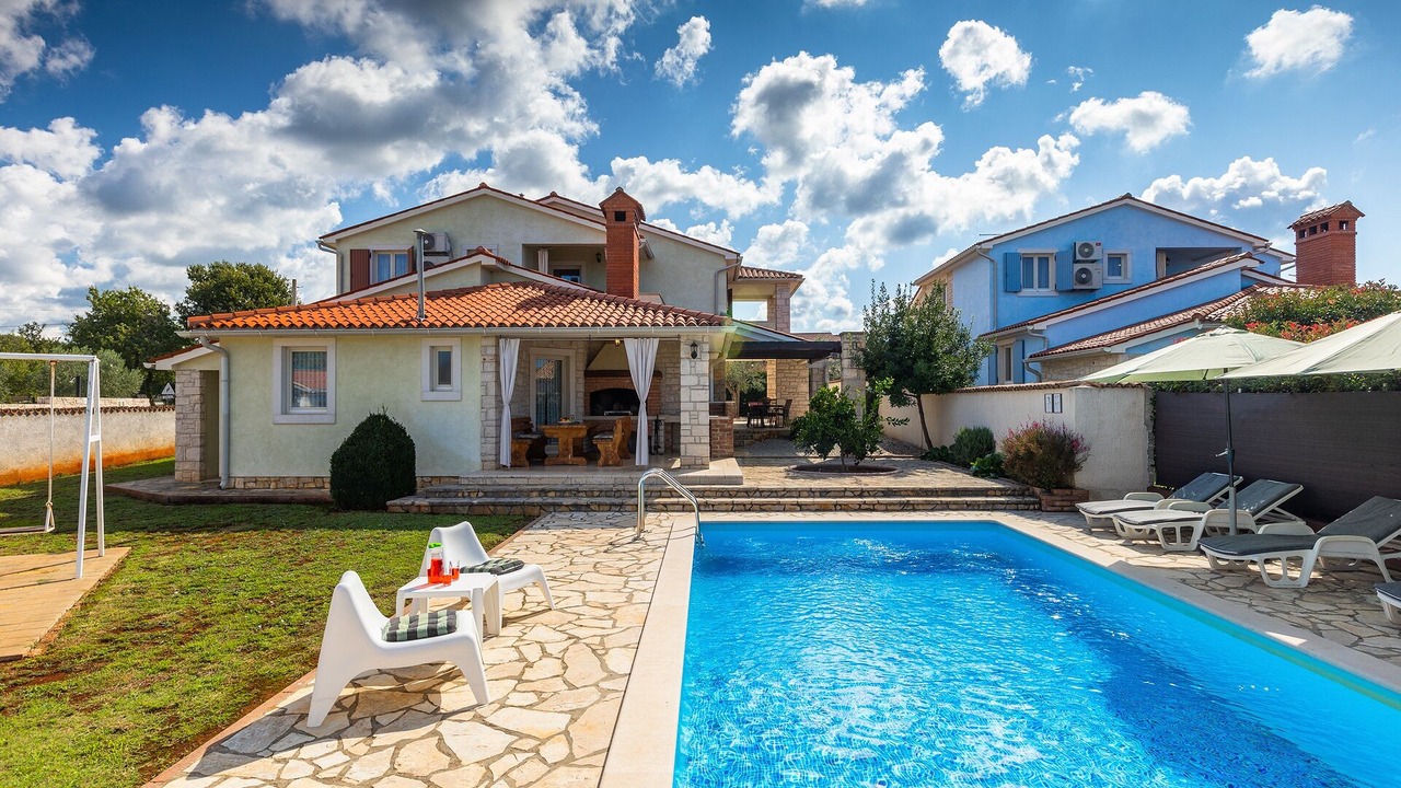 Photo of Outdoor in Gajana