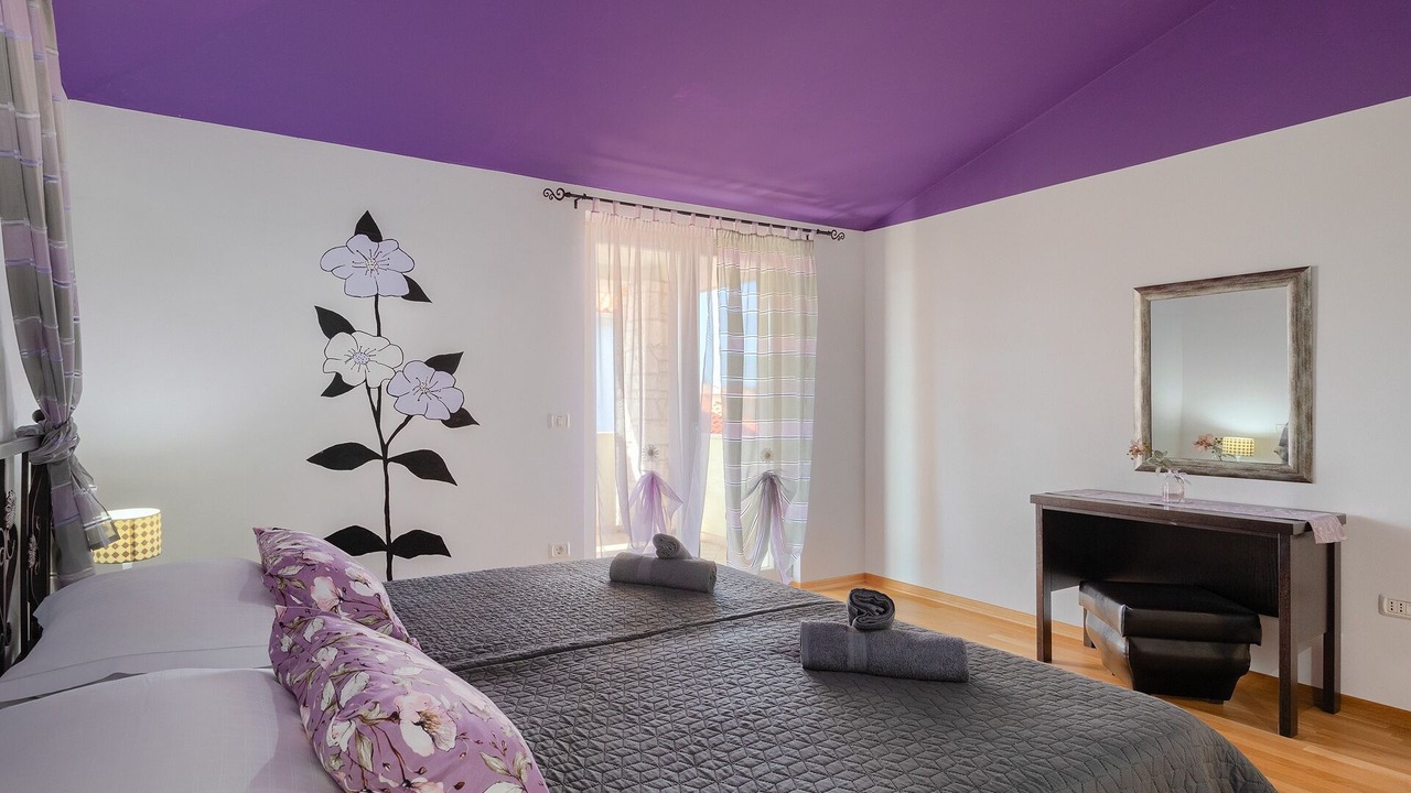 Photo of Bedroom in Gajana