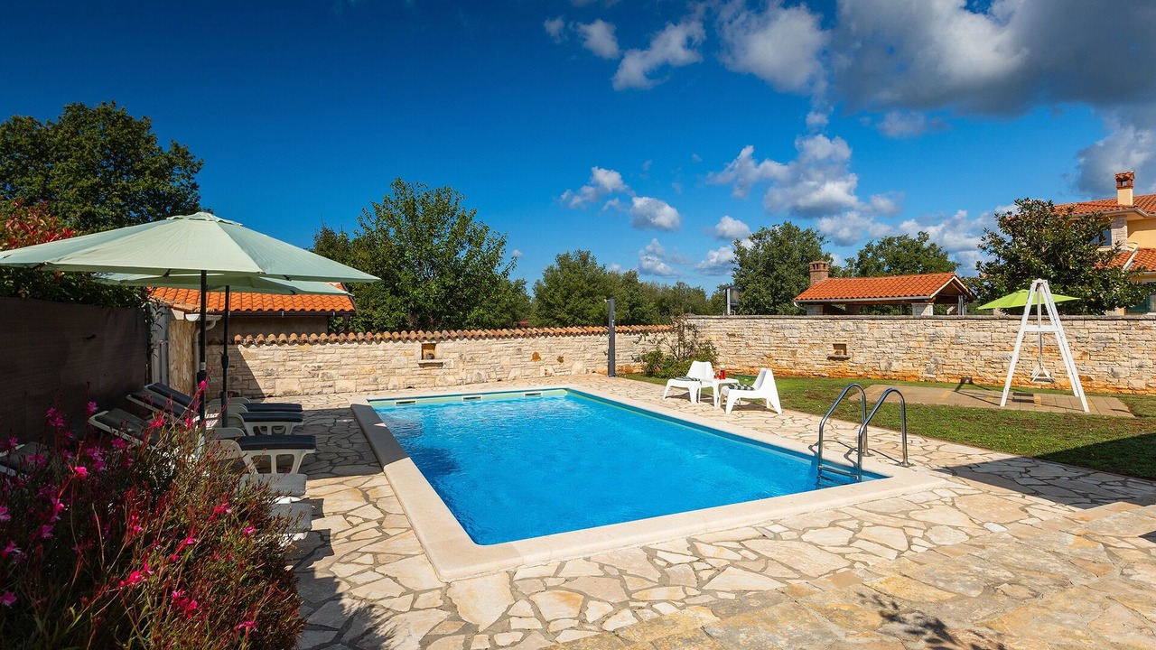 Photo of Outdoor in Gajana