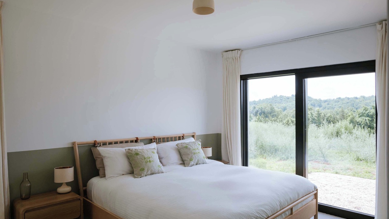 Photo of Bedroom in Hollowville