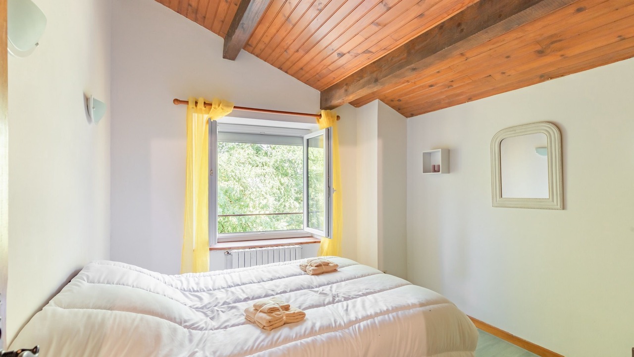 Photo of Bedroom in Montredon-Labessonnie