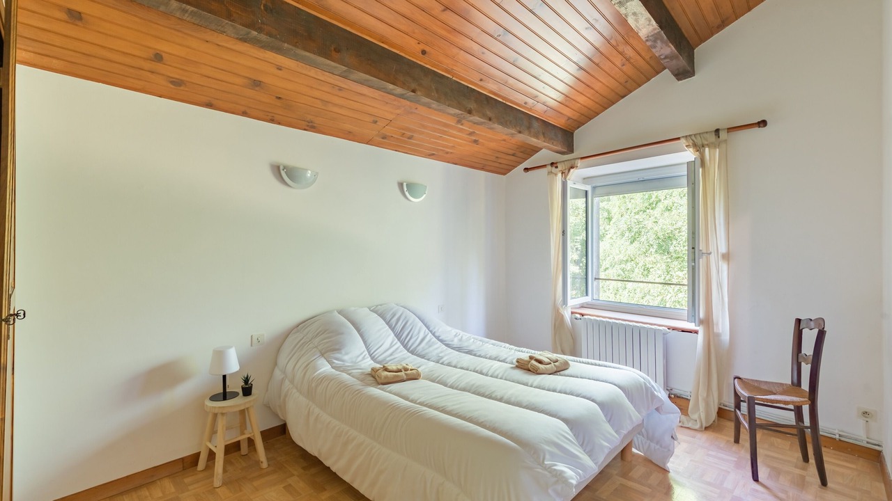 Photo of Bedroom in Montredon-Labessonnie