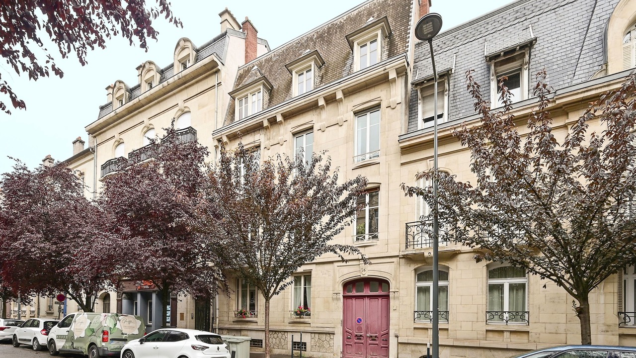Photo of Outdoor in Poincare - Foch - Anatole France - Croix de Bourgogne