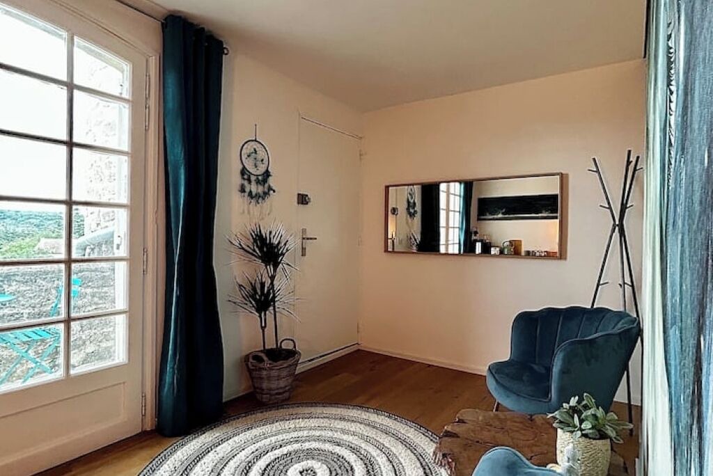 Photo of Livingroom in Saint-Martin-de-Londres