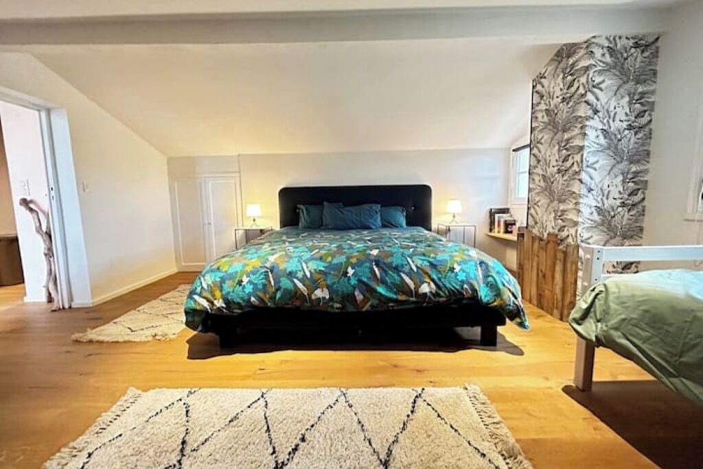Photo of Bedroom in Saint-Martin-de-Londres