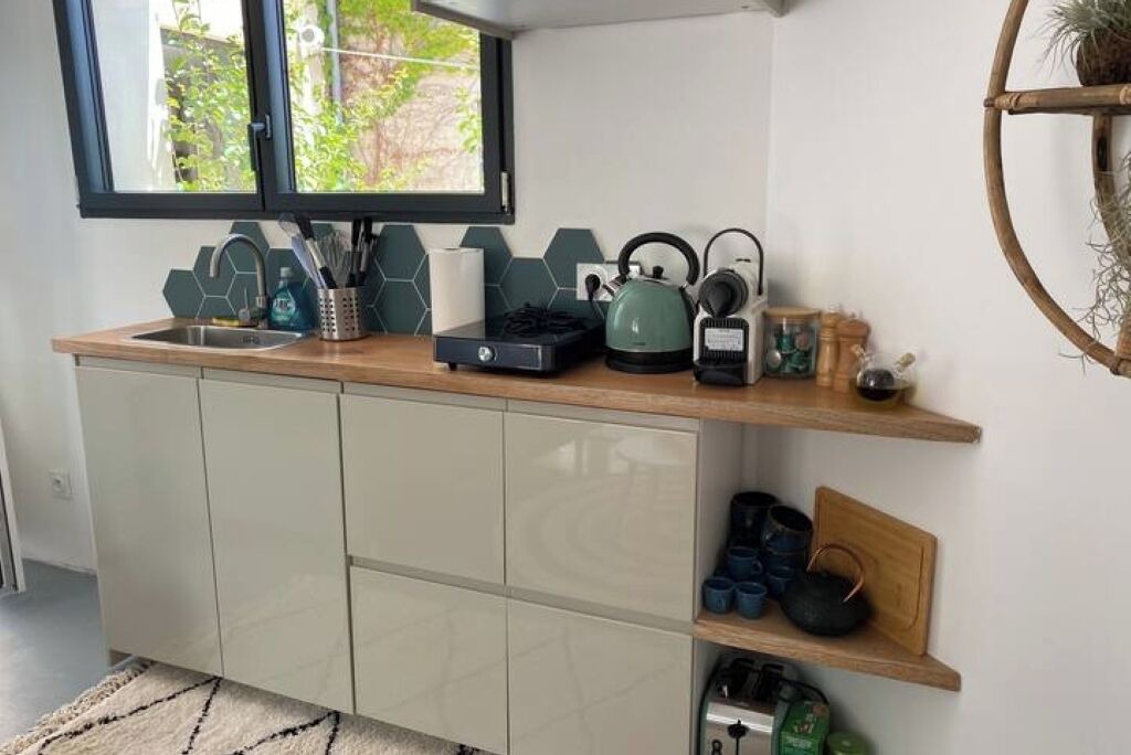 Photo of Kitchen in Saint-Martin-de-Londres