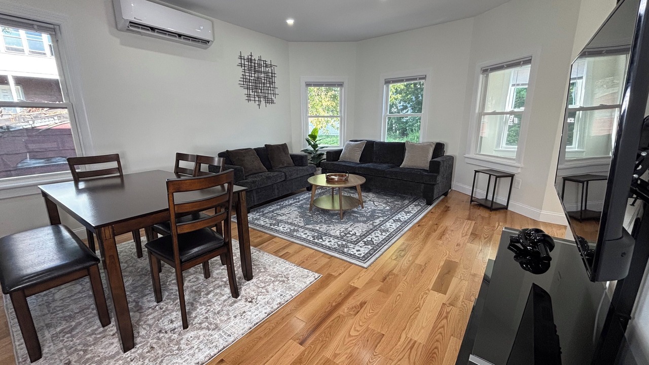 Photo of Livingroom in Stockade Historic District