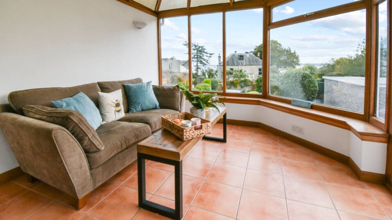 Photo of Livingroom in Aberdour