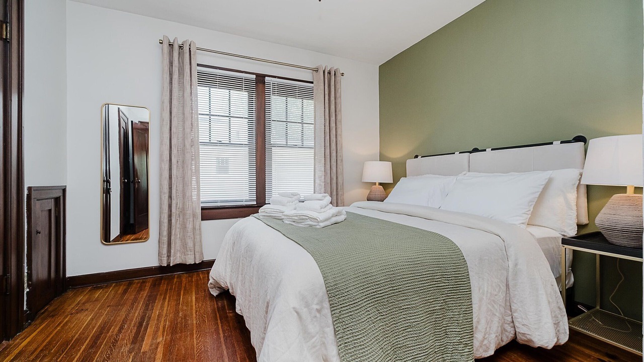 Photo of Bedroom in Meridian-Kessler