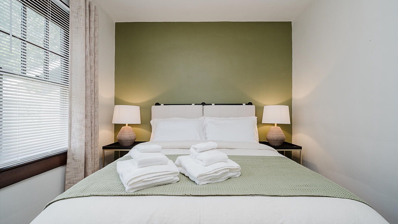 Photo of Bedroom in Meridian-Kessler