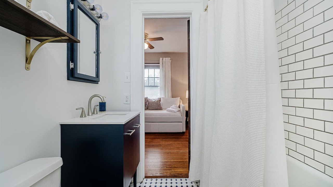 Photo of Bathroom in Meridian-Kessler