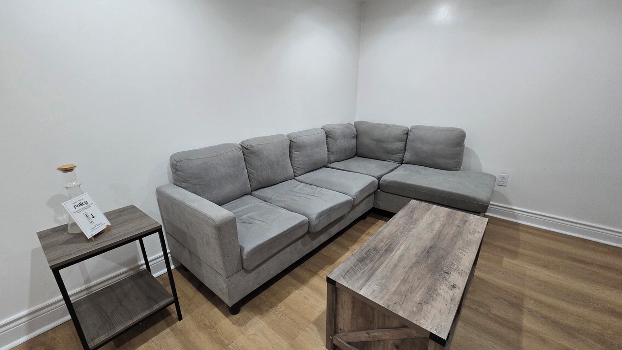 Photo of Livingroom in Aurora
