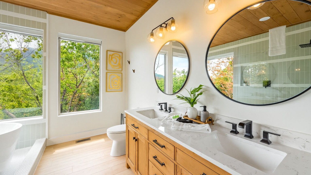 Photo of Bathroom in Pittman Center