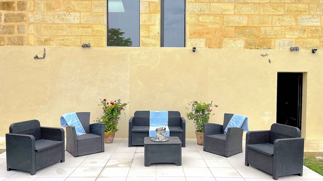 Photo of Patio Balcony in Sainte-Terre