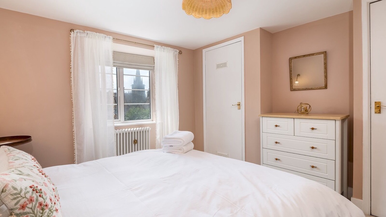 Photo of Bedroom in Adderbury