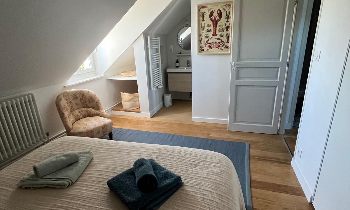 Photo of Bedroom in Bernieres-sur-Mer