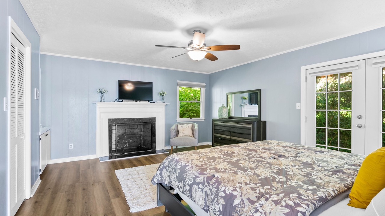 Photo of Bedroom in Lake Junaluska