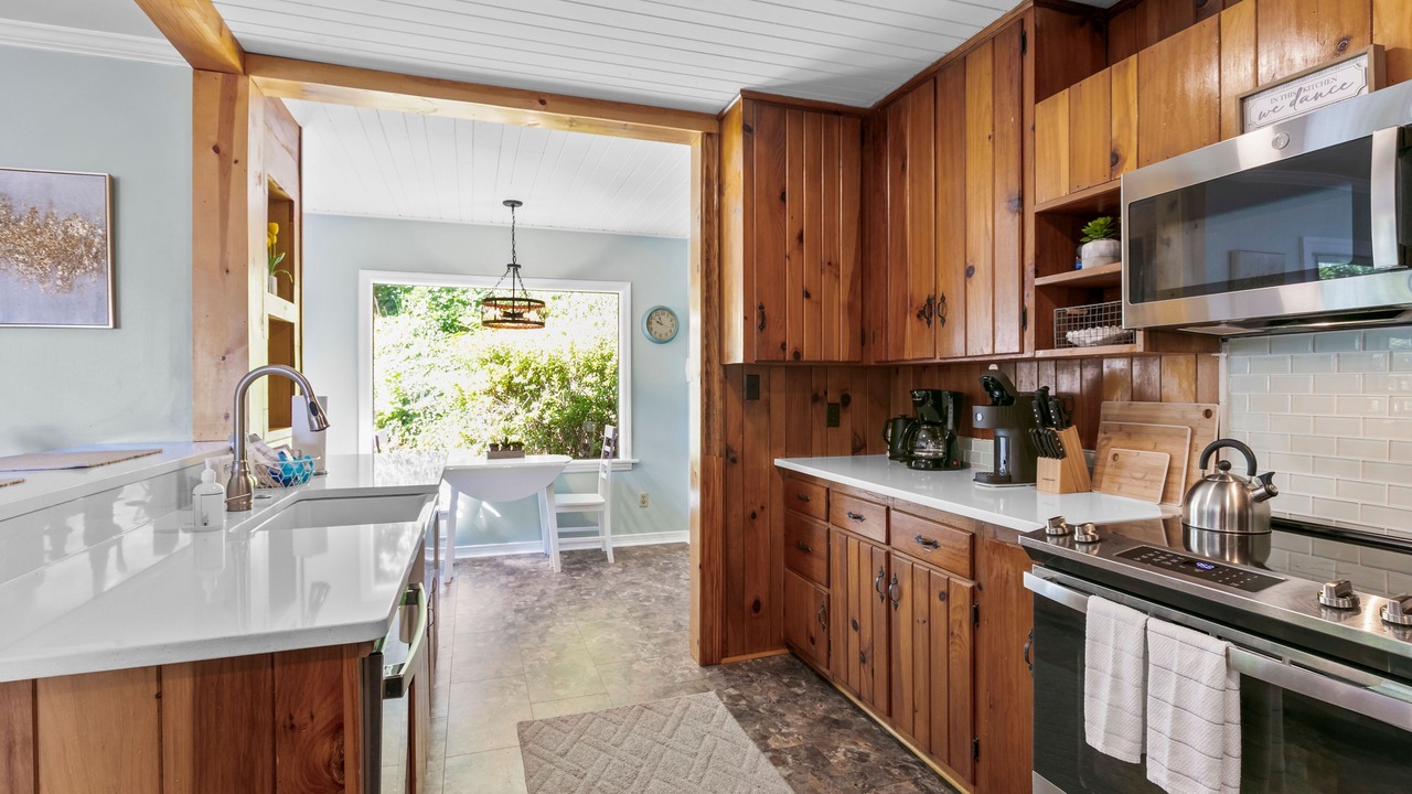 Photo of Kitchen in Lake Junaluska
