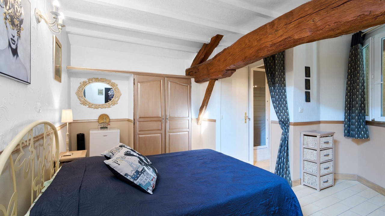 Photo of Bedroom in Saint-Sulpice-de-Roumagnac