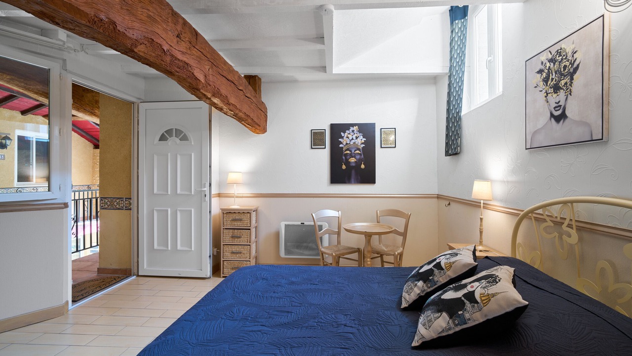 Photo of Bedroom in Saint-Sulpice-de-Roumagnac