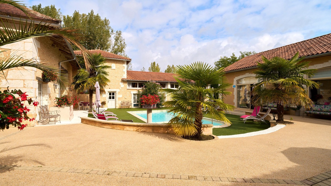 Photo of Outdoor in Saint-Sulpice-de-Roumagnac